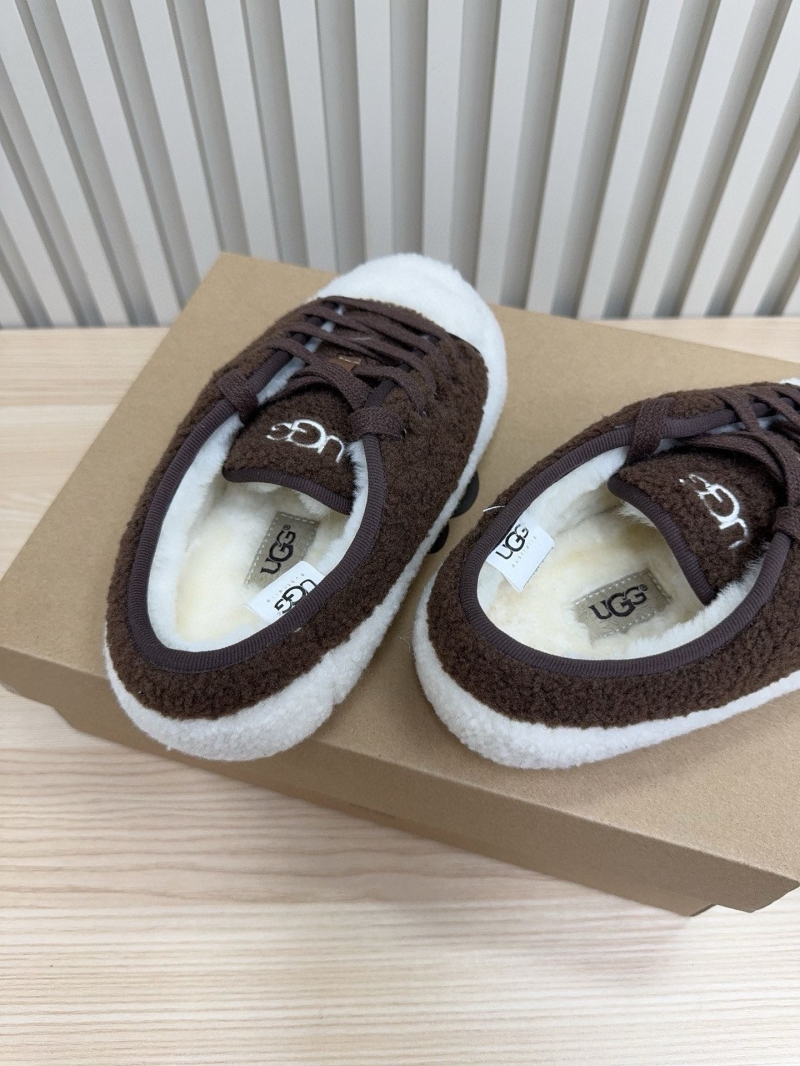 Ugg Flat Shoes